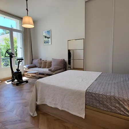 Super Flat, Garden. Bnbrickeys