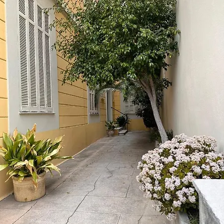 Super Flat, Garden. Bnbrickeys *